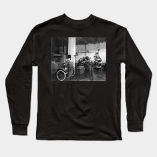 Auto Repair Shop, 1920. Vintage Photo Long Sleeve T-Shirt